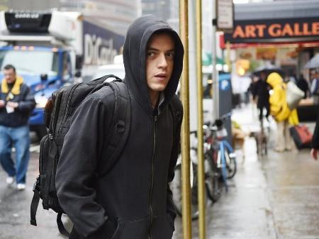 Rami Malek é Elliot Alderson na série "Mr. Robot" - Reprodução
