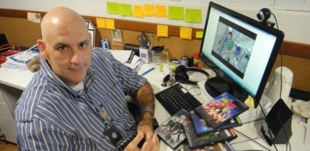 Para o astrônomo Alexandre Cherman, graças ao seriado, ser cientista hoje é 'cool' - BBC Brasil - BBC Brasil