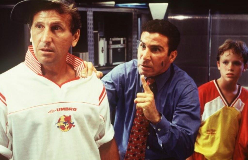 Zico em cena no filme "Uma Aventura do Zico" (1998) - Reprodução