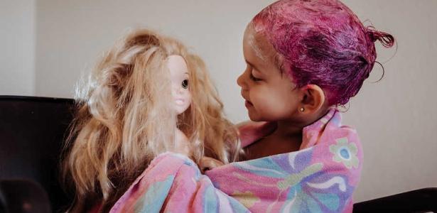 Garotinha com cabelo rosa - Dapper And Posy A Photography Ta/Love What Matters - Dapper And Posy A Photography Ta/Love What Matters