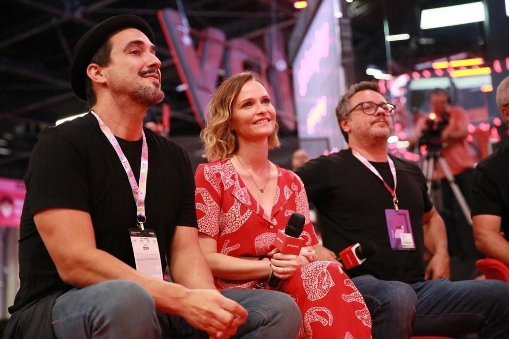 André Marques (Mocotó), Fernanda Rodrigues (Luiza), Danton Melo (Héricles) e o criador de Malhação, Emanuel Jacobina, participam de auditório na CCXP - Iwi Onodera/UOL