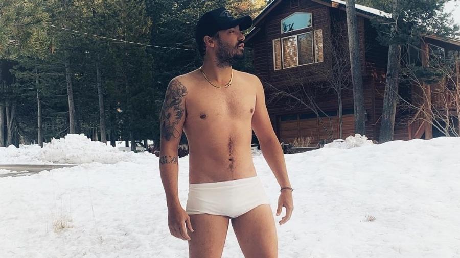 Fernando Zor posta foto usando sunga na neve - Reprodução/Instagram