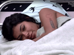 BBB 21: Karol vai tentar acordar Pocah - Reprodução/Globoplay - Reprodução/Globoplay