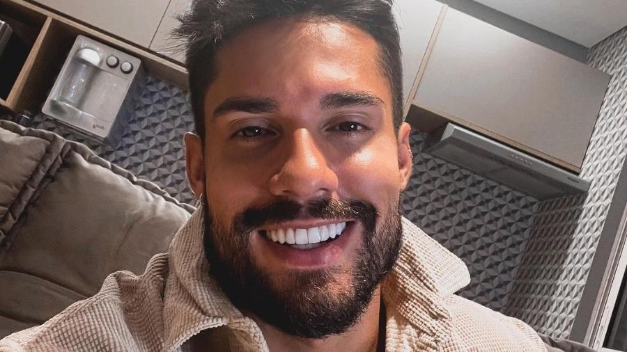 O ex-BBB Bil Araújo diz que só conversa com brothers que são verdadeiros - Reprodução/Instagram
