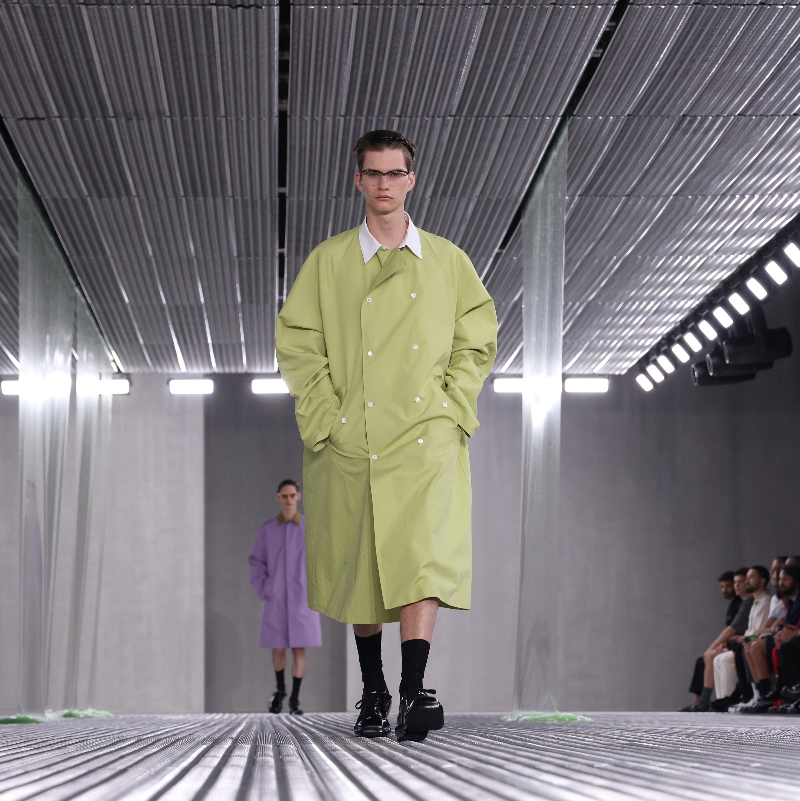 Desfile da Prada, uma ode à elegância masculina na Semana de Moda