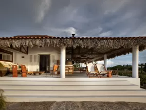 Nos Lençóis Maranhenses, casa rústico-chic tem vista para lagoas naturais