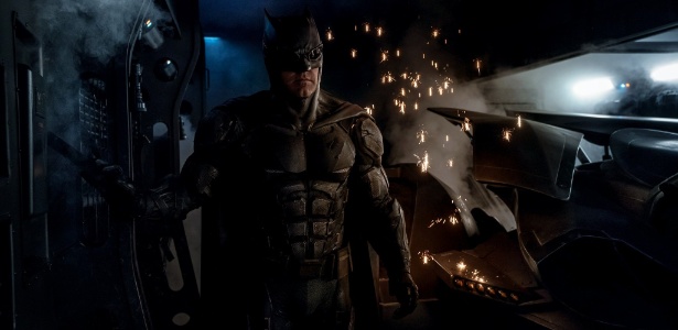 Zack Snyder divulgou novo uniforme do Batman no filme "Liga da Justiça" - Zack Snyder/Reprodução/Twitter