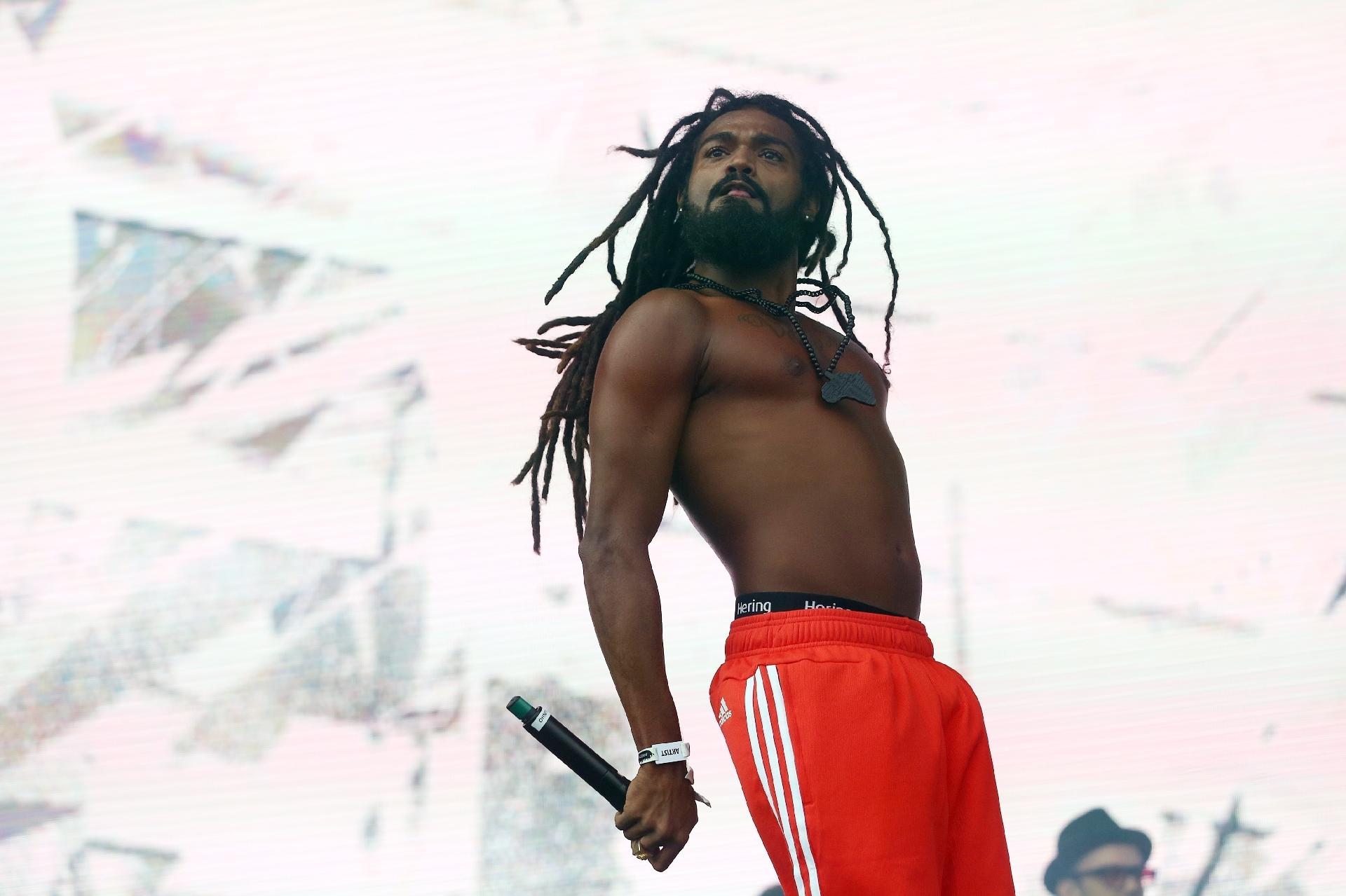 Tropkillaz durante sua apresentacão no terceiro dia do Lollapalooza 2018 - Ricardo Matsukawa/UOL