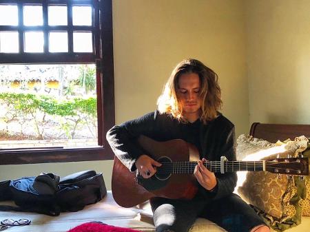 Vitor Kley, compositor de "O Sol" - Instagram/Reprodução