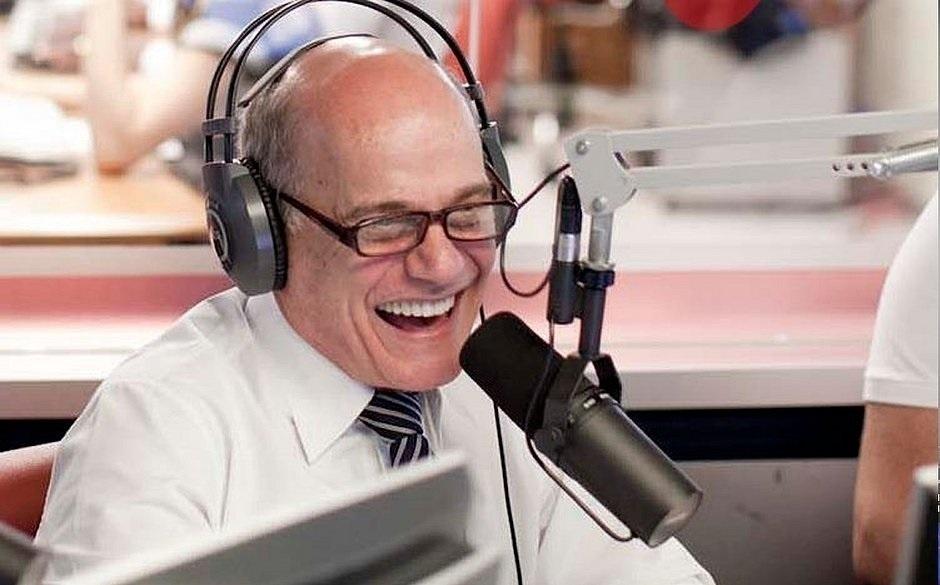 Em 2016, em uma entrevista ao portal "Growroom", Boechat falou sobre como foi sua experiência com a maconha: "Meus primeiros baseados eu comprei com o dinheiro do meu trabalho. Depois, na segunda ou na terceira vez eu danei a rir, eu ri pra caralho, ri feito bobo, que foi o efeito que se repetiu e foi a única coisa que me encantou na maconha, me transformar em bobo" - Reprodução/Band