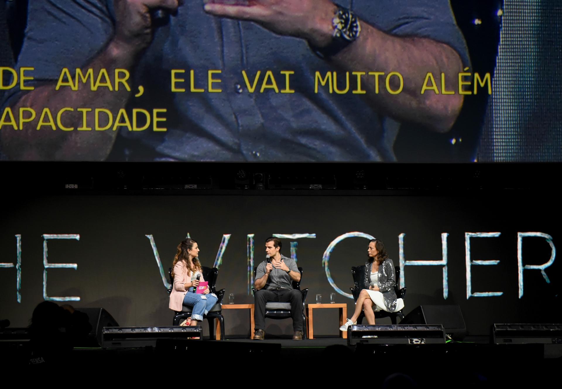 Henry Cavill aparece de surpresa na CCXP 2019 para divulgar a série The Witcher - Divulgação/Netflix