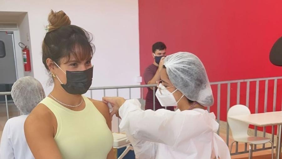 Thyane Dantas, mulher do cantor Wesley Safadão, tomou a vacina da covid sem ser da faixa etária determinada pela prefeitura de Fortaleza - Reprodução/Instagram @thyane