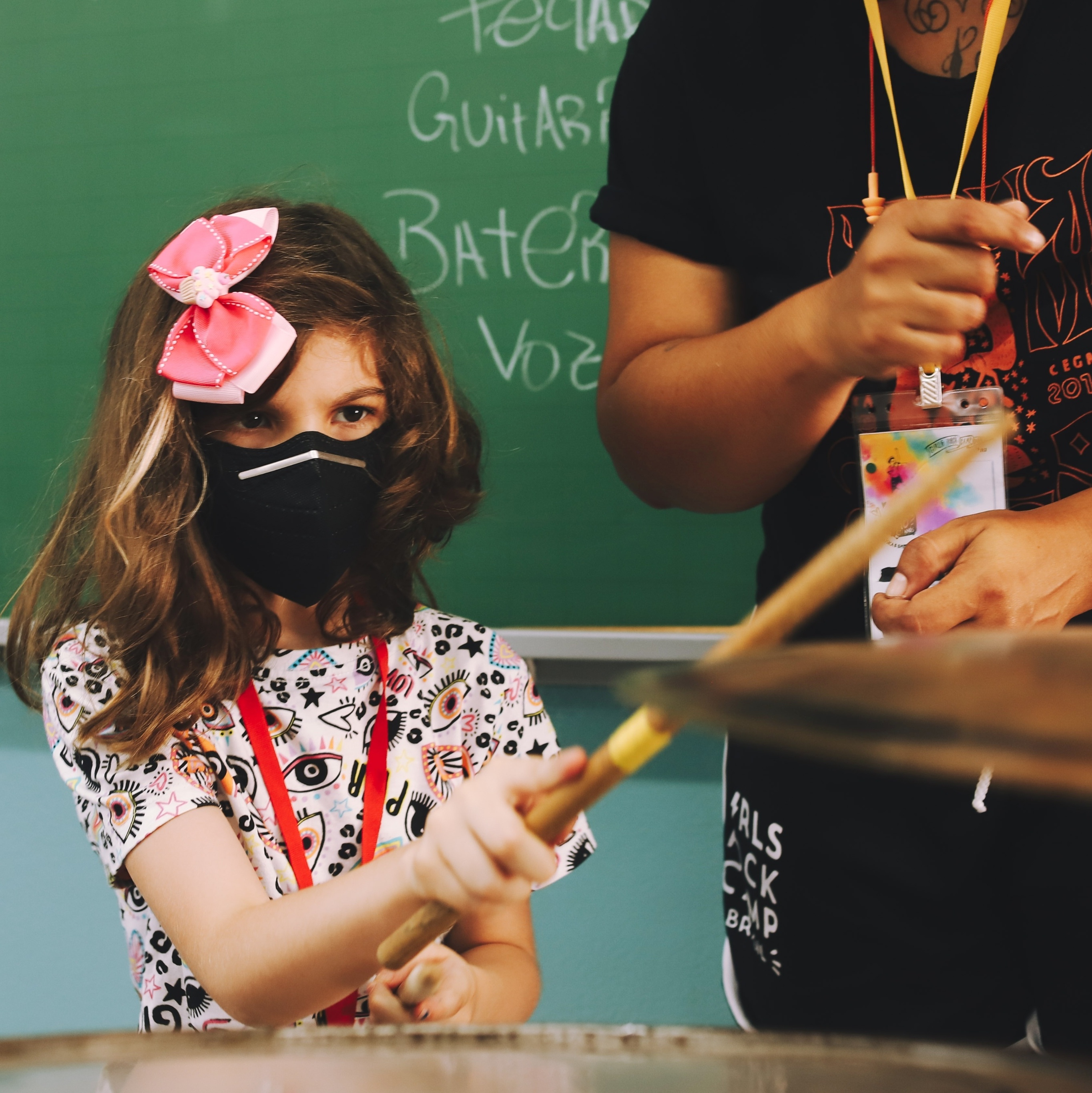 Meninas de 10 anos: projeto estimula empoderamento feminino