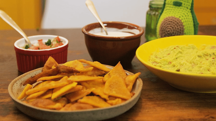 Totopos, nachos, guacamole, sour cream - Nossa/ysoke - Nossa/UOL