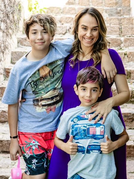 Polyana, Miguel e Murilo: foi preciso aprender que os filhos também ficam bem sem a mãe Polyana, Miguel e Murilo: foi preciso aprender que os filhos também ficam bem sem a mãe