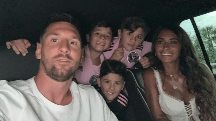 Antonela Rocuzzo, esposa de Messi, fala sobre maternidade e exposição Antonela Rocuzzo, esposa de Messi, fala sobre maternidade e exposição