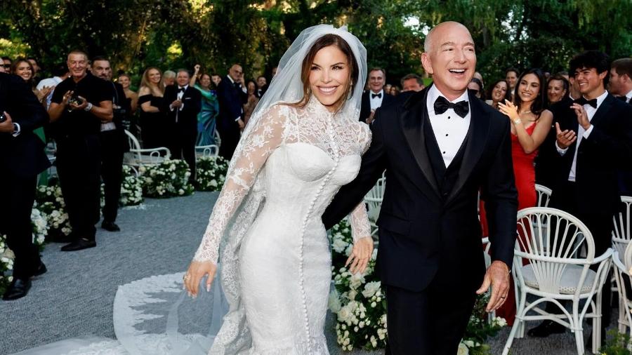 Jeff Bezos e Lauren Sánchez se casam com cerimonia de luxo em Veneza Jeff Bezos e Lauren Sánchez se casam com cerimonia de luxo em Veneza