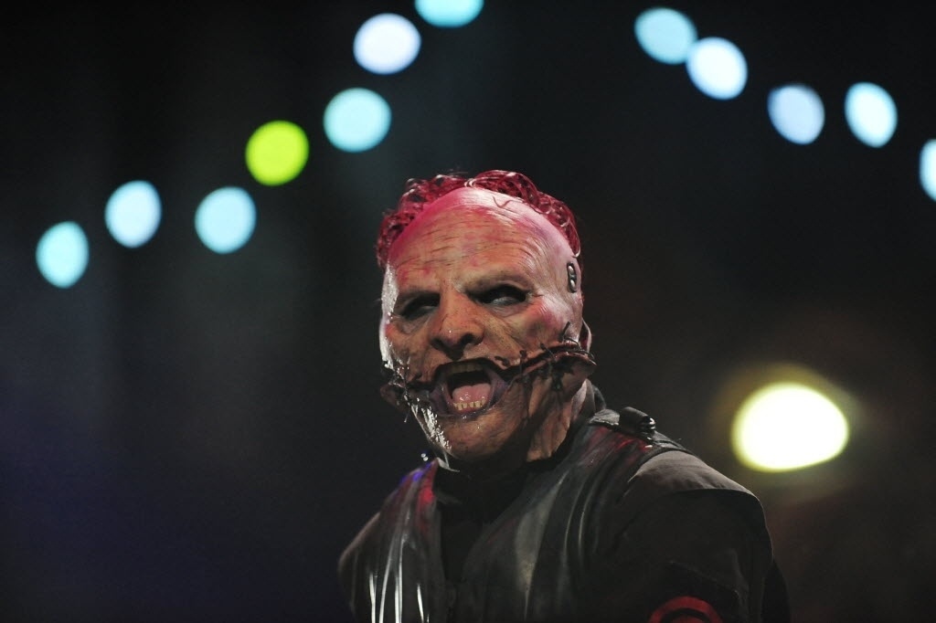 Vocalista do Slipknot entra na onda do telecatch e dá tapa ...