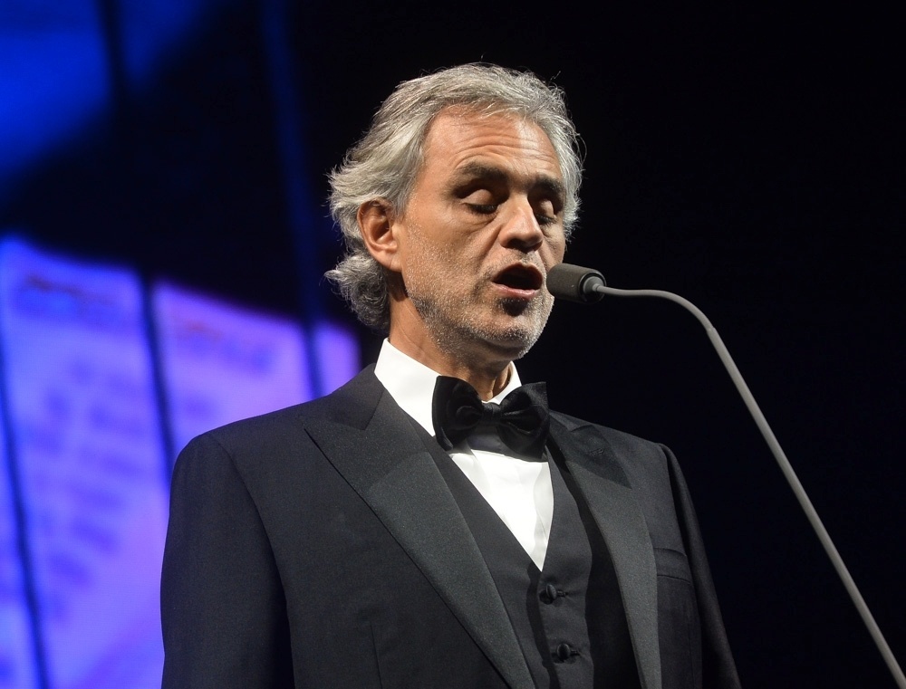 13.out.2016 - Tenor italiano Andrea Bocelli se apresenta no Allianz Parque, em São Paulo, com repertório do disco "Cinema" (2015) - Francisco Cepeda/AgNews