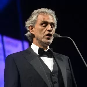 ENTRETENIMENTO: Cantor e tenor italiano Andrea Bocelli será pai pela  terceira vez