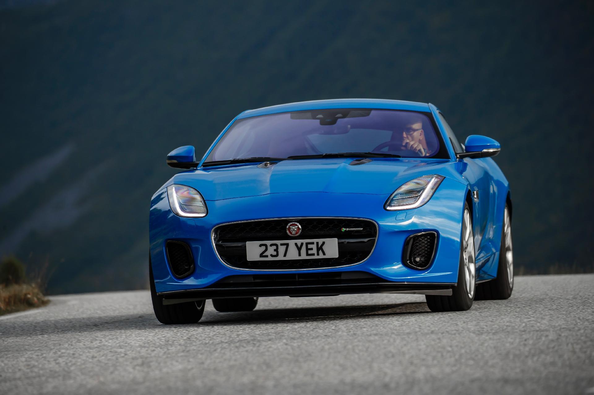 Jaguar F-Type 2.0 Turbo - Divulgação