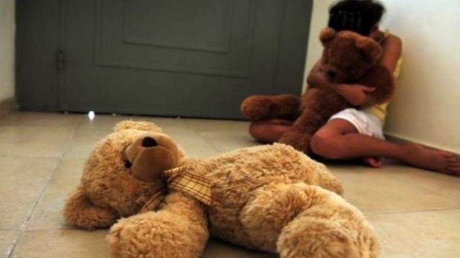 Quatro meninas de até 13 anos são estupradas no país a cada hora, aponta o Anuário Brasileiro de Segurança Pública 2019 - Getty Images