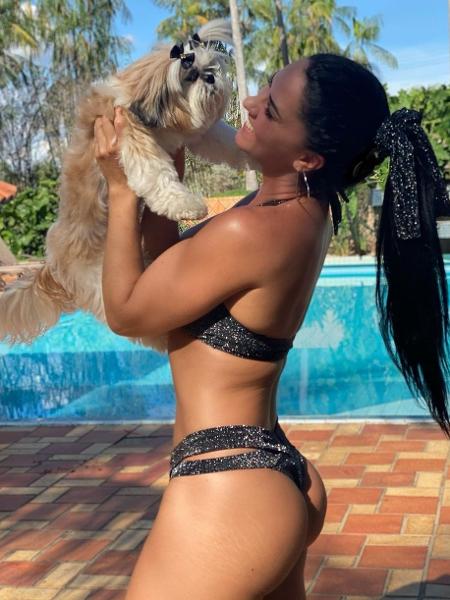 Graciele Lacerda postou foto com a pet Joly no Instagram - Reprodução/Instagram