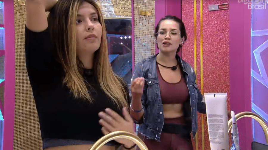 BBB 21: Thaís usa peruca de Camilla de Lucas - Reprodução/Globoplay