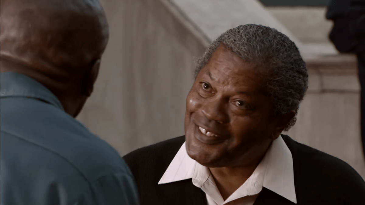 Clarence Williams III como Sr. Tate em "Todo Mundo Odeia o Chris" - Reprodução/Todo Mundo Odeia o Chris
