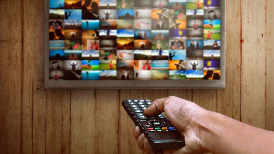 Sua TV é smart, mas não roda novos serviços de streaming? Troque por modelos recentes a partir de R$ 1.300 - iStock