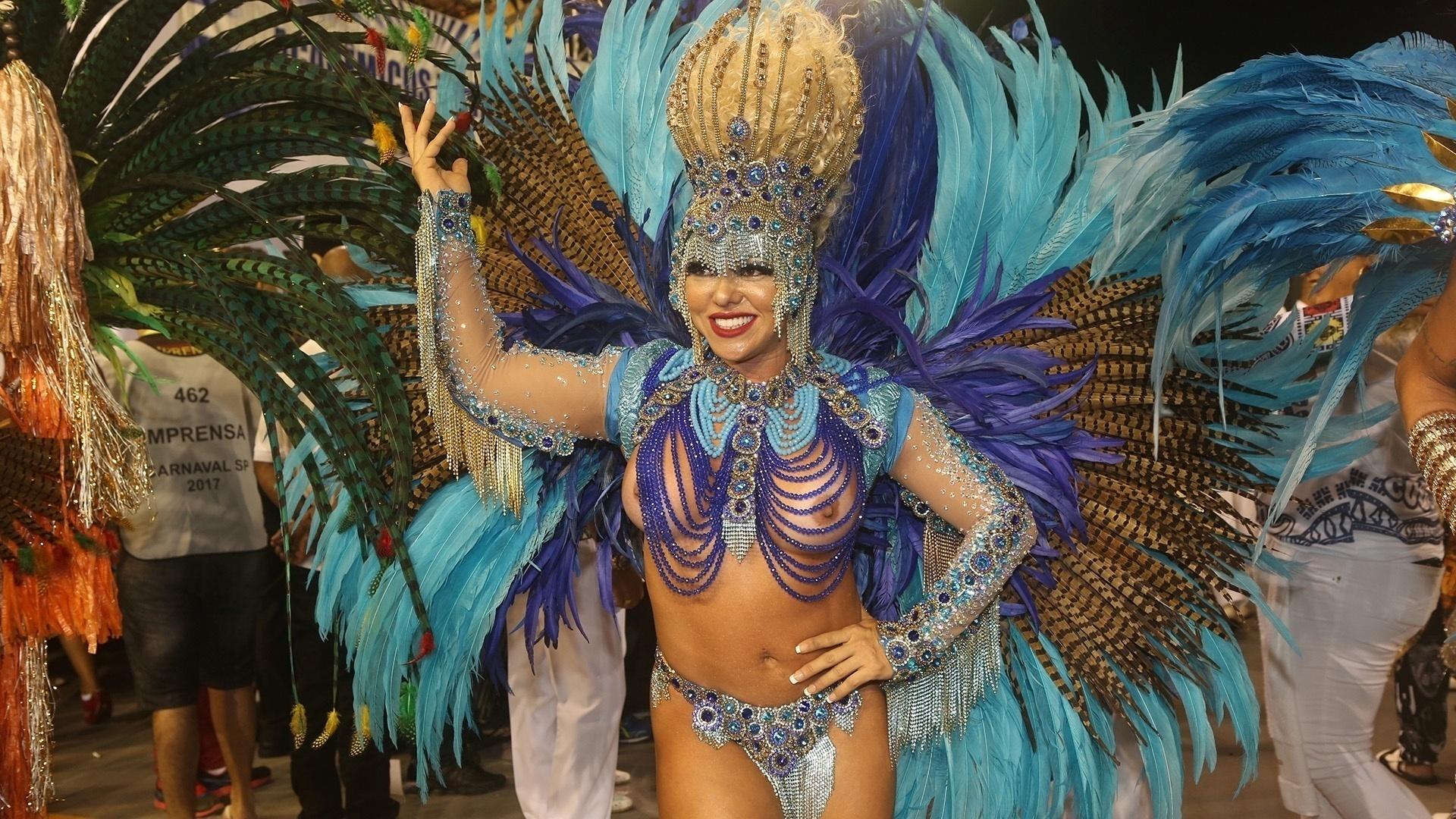 Алей карнавал. Андреа Мартинс Бразилия карнавал. Бразильский карнавал в Рио-де-Жанейро.