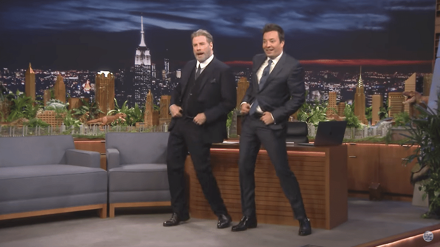 John Travolta e Jimmy Fallon dançam - Reprodução