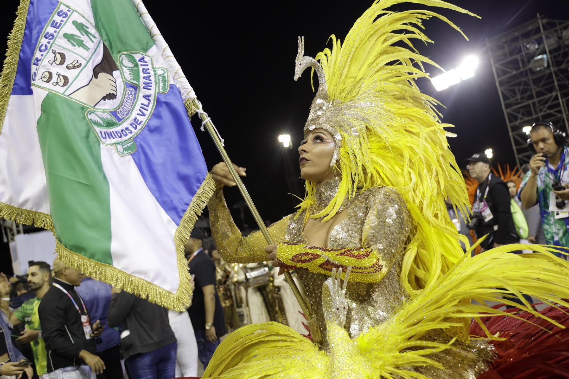 Desfile da Unidos de Vila Maria - Simon Plestenjak/UOL