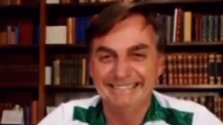 Bolsonaro sorri em live no dia 19 de maio - Reprodução/Instagram