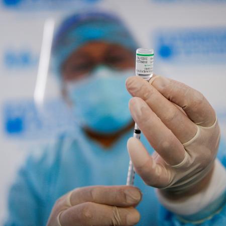 OMS aprovou Sinopharm com urgência no início de junho, mas EUA e Europa ainda não aprovaram vacinas chinesas ou russa - Sebastian Castaneda/Reuters