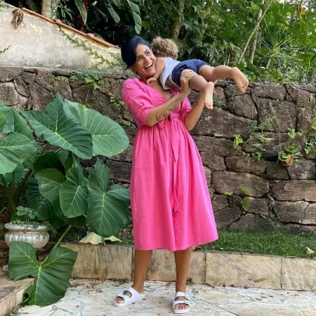 Marina Santa Helena e sua filha - Reprodução/Instagram @santahelena - Reprodução/Instagram @santahelena