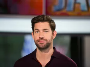 John Krasinski é eleito o homem mais sexy de 2024 por revista