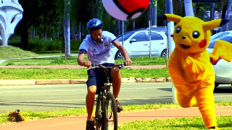 Ivo Pikachu "captura" pessoas com o pokebola em nova pegadinha do Silvio - Divulgação/SBT - Divulgação/SBT