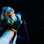 Aurora leva multidão ao Lolla e deixa de fora hit de Deus Salve o Rei -  25/03/2018 - UOL Entretenimento