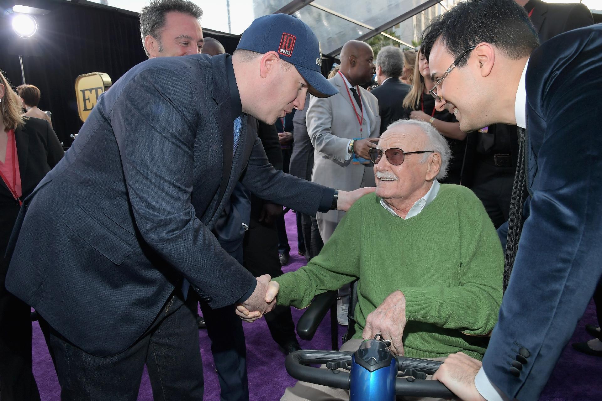 Stan Lee participa da estreia de "Vingadores: Guerra Infinita", em Los Angeles. O lendário quadrinista não anda bem de saúde, e compareceu de cadeira de rodas - Charley Gallay/Getty Images