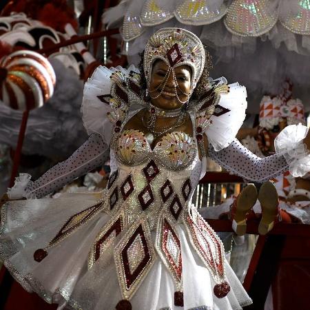 Margareth Menezes estreia na Sapucaí em desfile da Viradouro - Lucas Landau/UOL - Lucas Landau/UOL