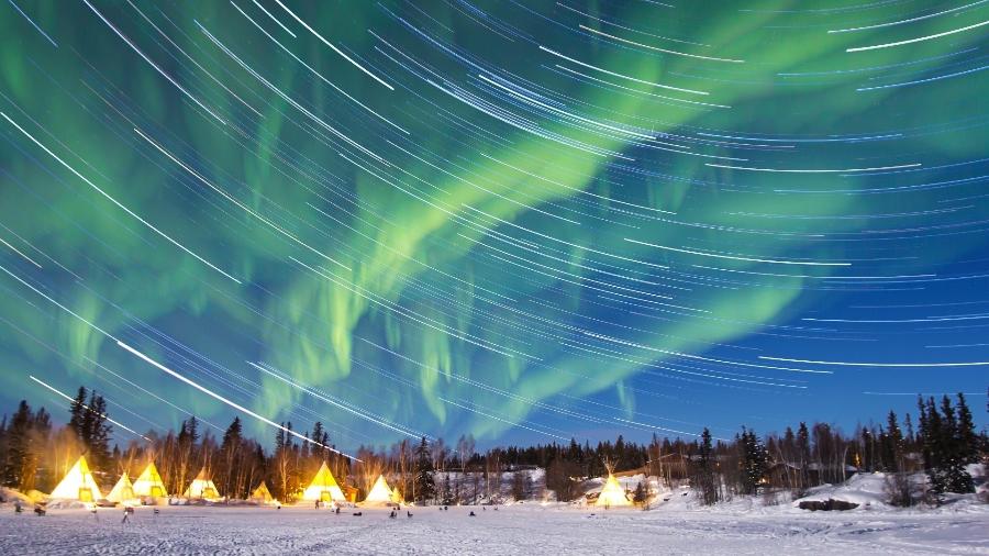 Aurora boreal sobre Yellowknife, a capital dos Territórios do Noroeste do Canadá. - SEONG-WON JANG, EYEEM, GETTY IMAGES