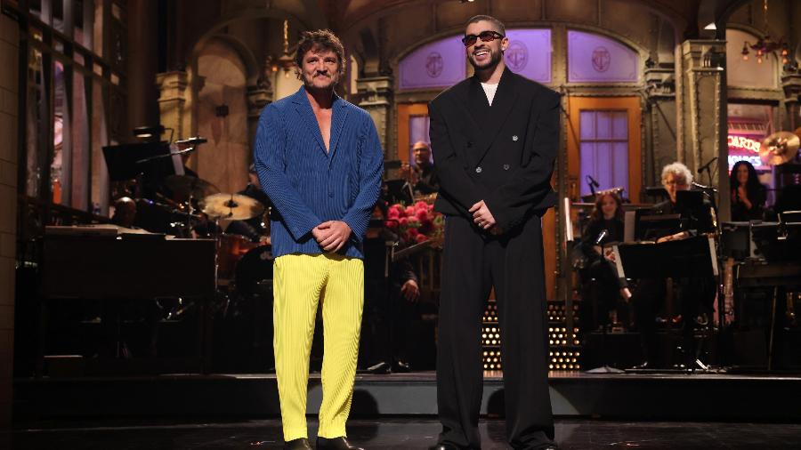 Pedro Pascal e Bad Bunny no SNL