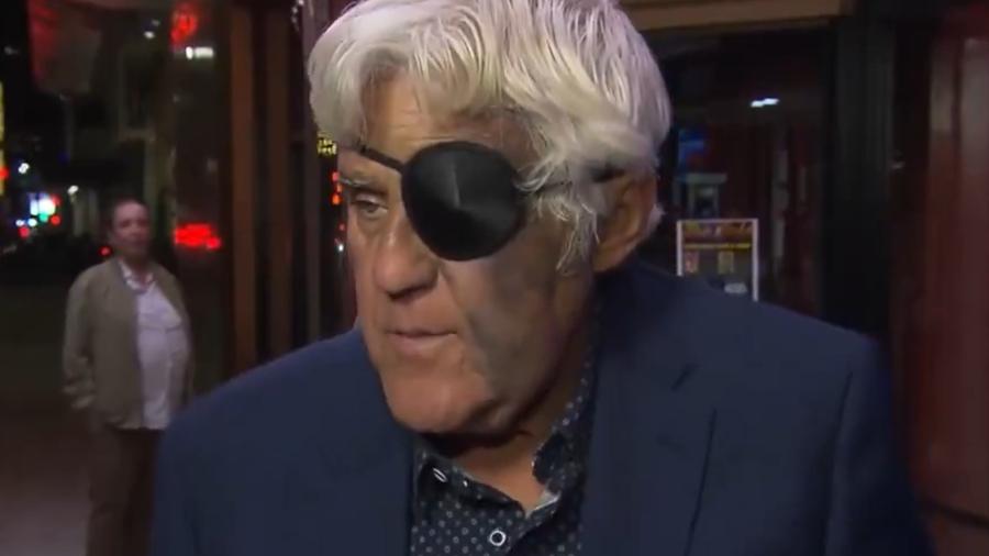 Jay Leno machucou o rosto na queda