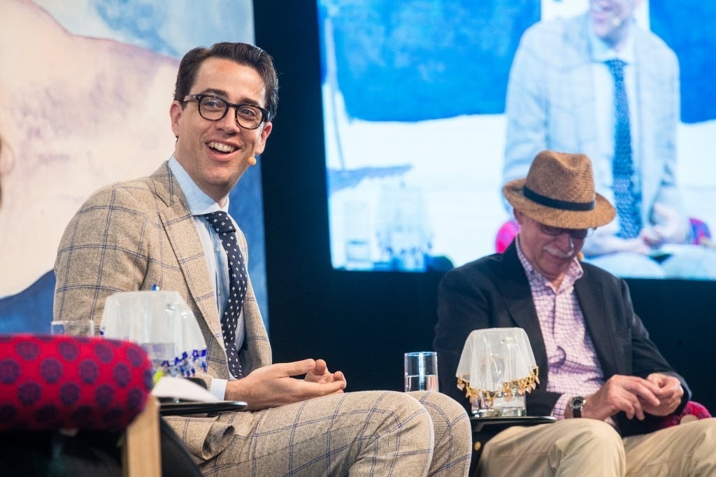 1º.jul.2016 - Mesa "Breviário do Brasil", com o escritor americano Benjamin Moser e o historiador britânico Kenneth Maxwell - Keiny Andrade/Folhapress