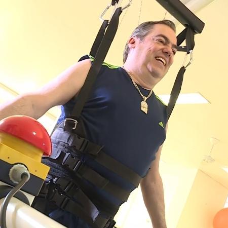 Marco Antonio de Biaggi faz terapia robótica para reaprender movimentos e assim conseguir caminhar - Reprodução/TV Globo - Reprodução/TV Globo