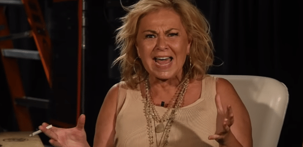 Após tuíte racista | Roseanne grita: