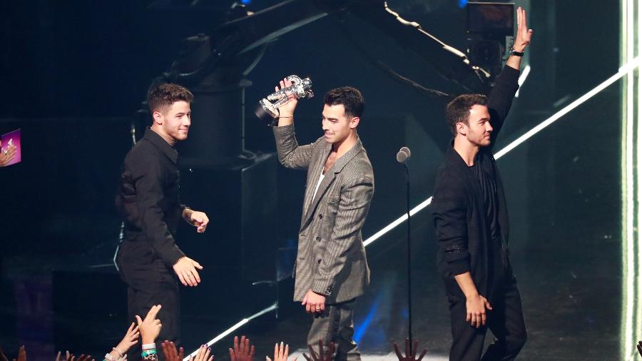 Jonas Brothers celebram prêmio de Melhor Vídeo de Pop no VMA 2019, da MTV - Lucas Jackson/Reuters