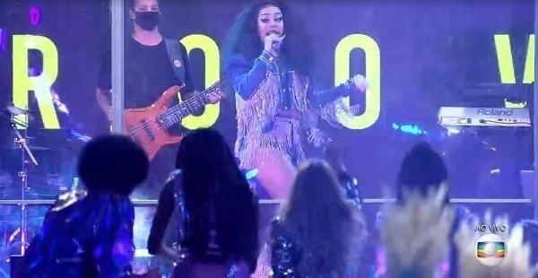 BBB 21: Leo Santana e Gloria Groove na festa do BBB - Reprodução/Globoplay