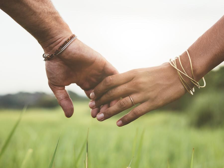 3 signos que terão sorte no amor e romances em julho